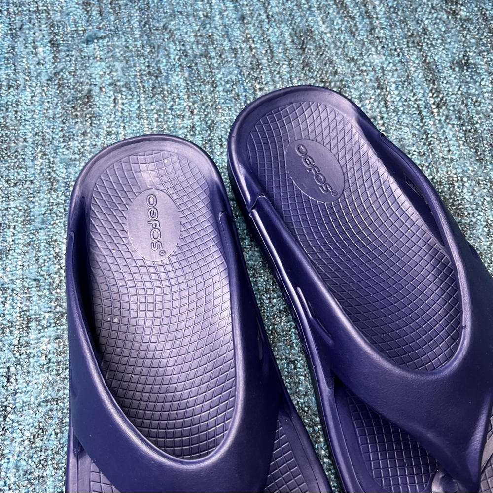 Oofos OOriginal Sandal Flip Flops in Navy Blue Men's Size 10 Recovery Shoes - Picture 5 of 9